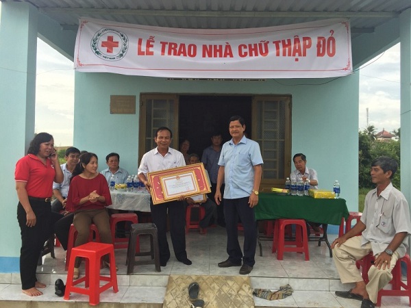 Công ty XSKT Bình Thuận: Trao nhà tại Tây Ninh