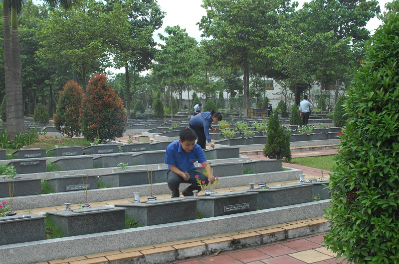 Đoàn viên Công ty TNHH MTV Xổ số kiến thiết Bình Dương: 