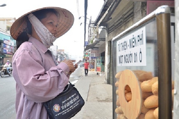 Sài Gòn - Đất lành của người bán vé số