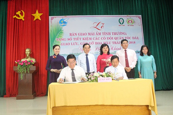 Công ty Xổ số Kiến thiết Bến Tre: Ký Kết Giao ước tài trợ đối ứng nhà và học bổng năm 2019