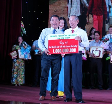 XSKT Bình Thuận: Lễ tiếp nhận ủng hộ, trao học bổng “ Tiếp bước cho em đến trường” năm 2019