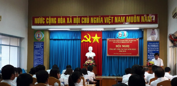 CREATOR: gd-jpeg v1.0 (using IJG JPEG v62), quality = 90