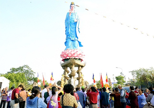 Cổ kính, huyền bí chùa Phật Ngọc Xá Lợi Vĩnh Long