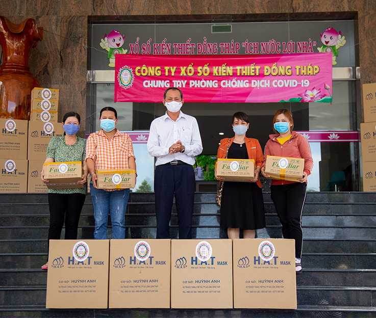 XSKT Đồng Tháp hỗ trợ y tế phòng dịch Covid-19 cho đại lý, người bán vé số lẻ