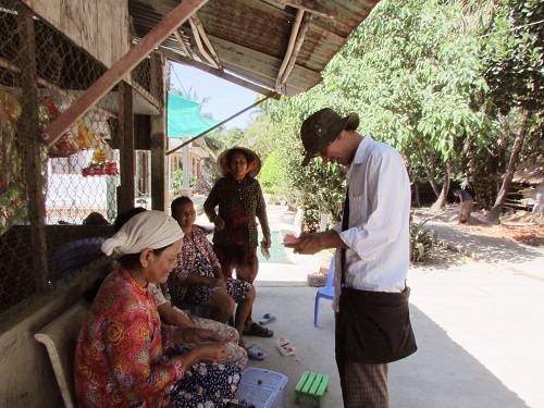 Vé số dạo ở miền quê