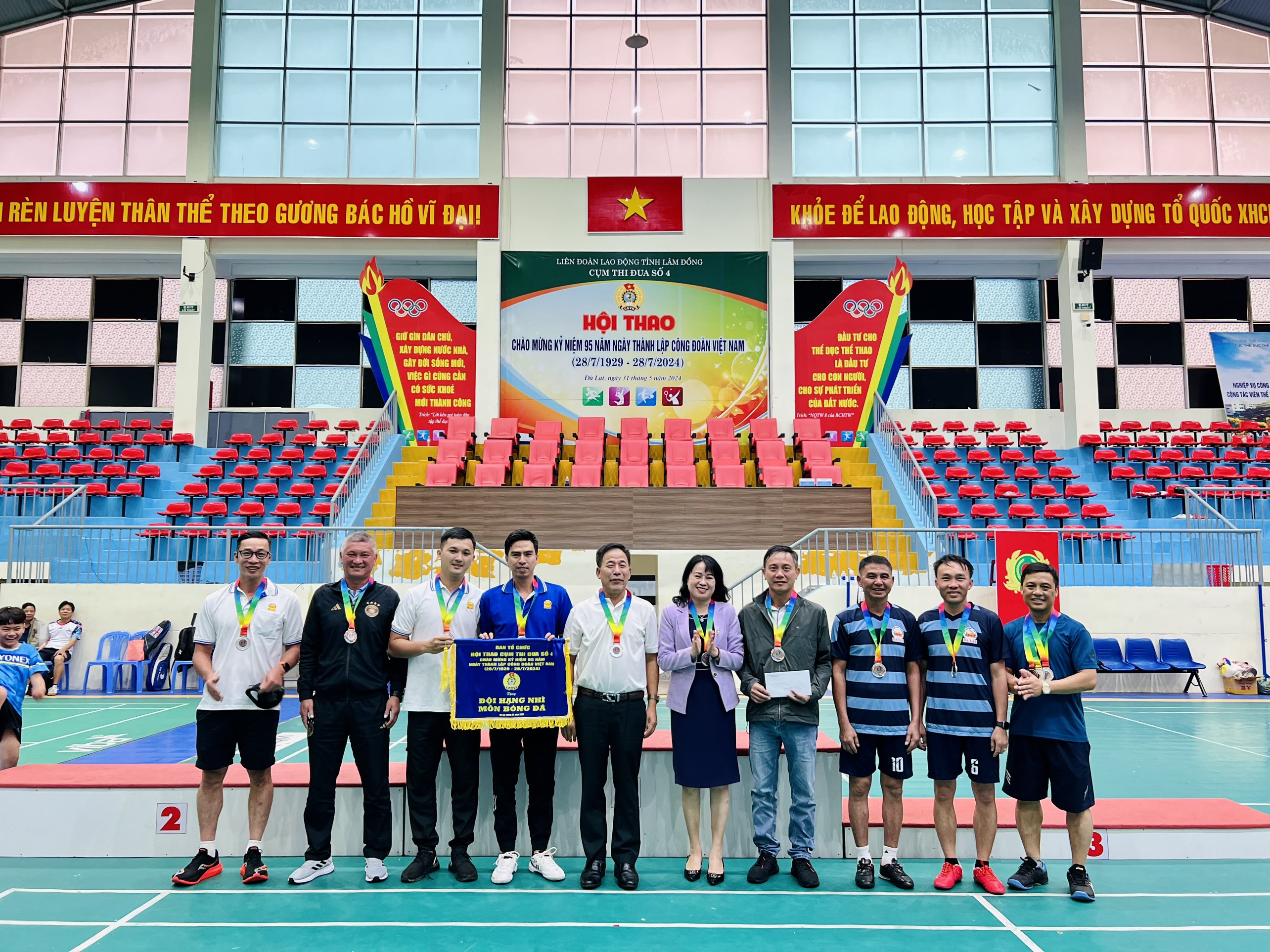 Trao giải bóng đá nam Trao giải bóng đá nam