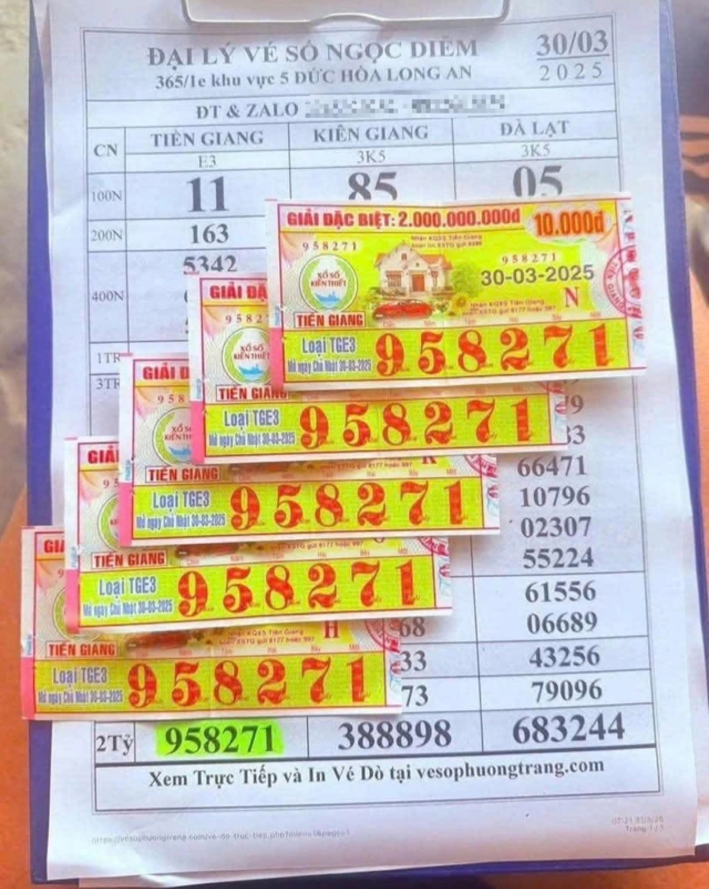 Người đàn ông ở Long An trúng 5 tờ vé số độc đắc