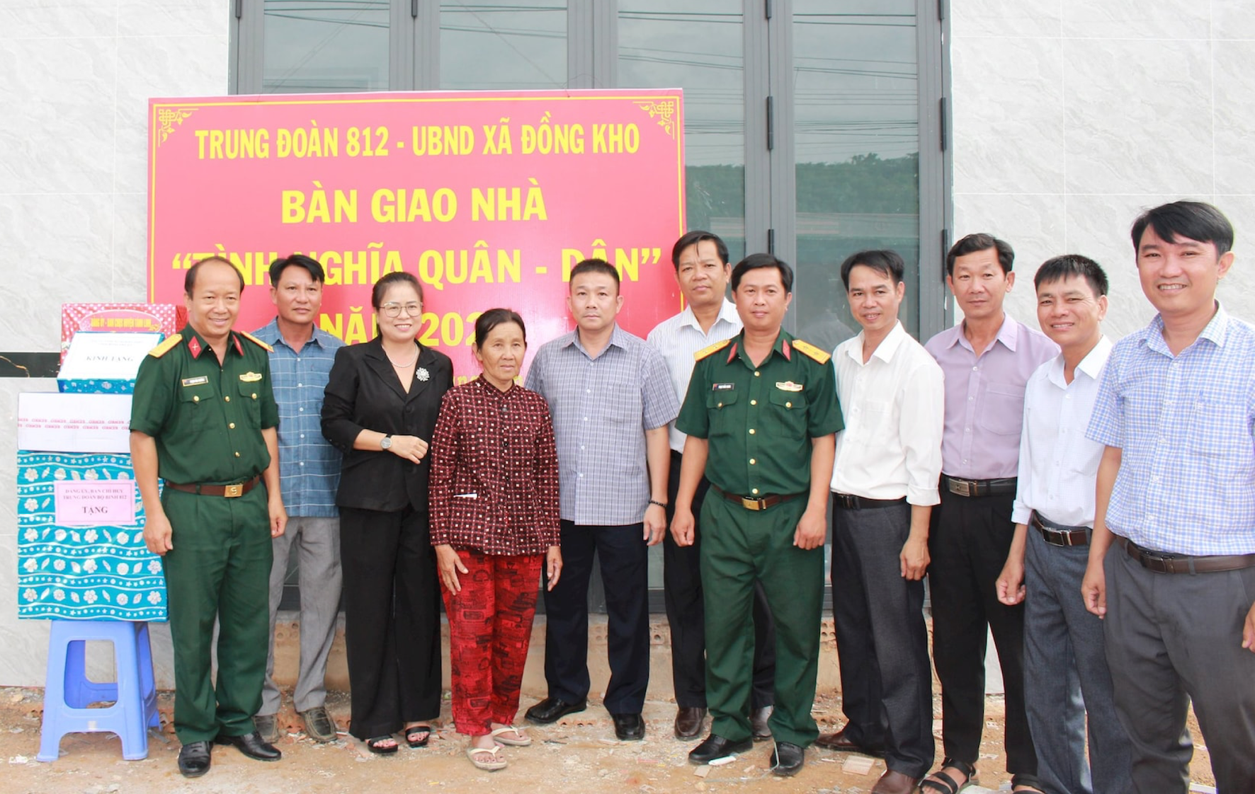 Bình Thuận: Trao nhà “Tình nghĩa Quân - Dân” cho hộ gia đình khó khăn